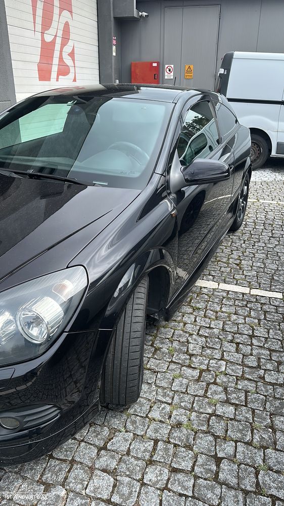 Opel Astra GTC 1.9 CDTI - 10