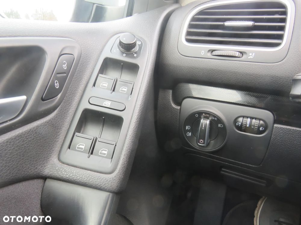 Volkswagen Golf 1.6 TDI 4Motion BlueMotion Technology Comfortline - 14