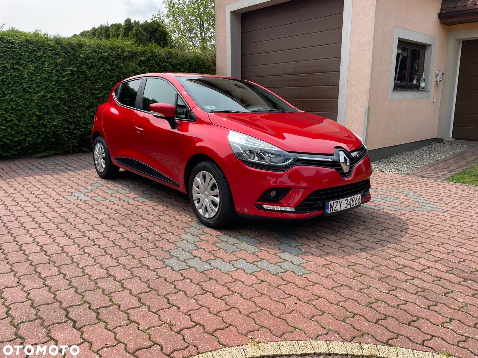 Renault Clio - 1