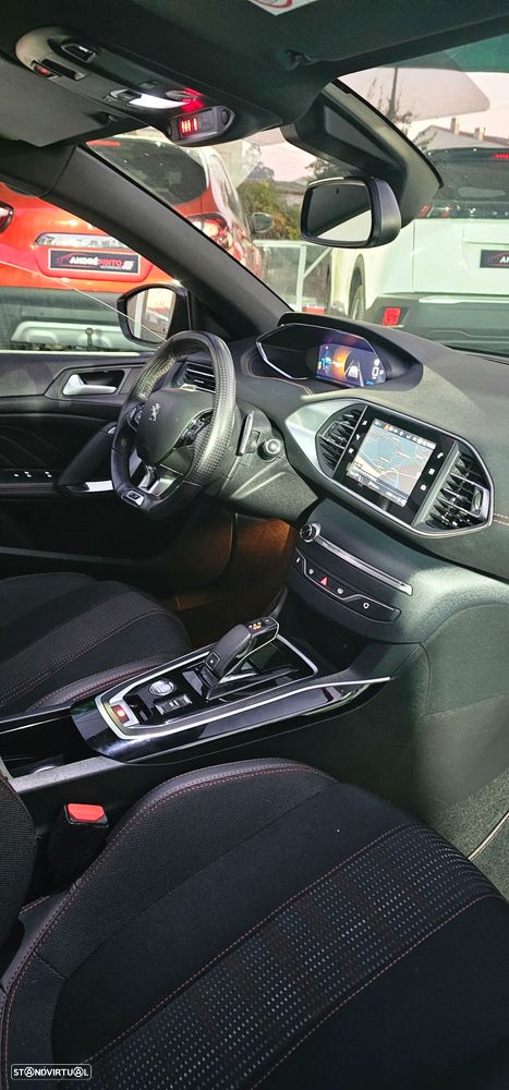 Peugeot 308 PureTech 130 EAT8 GT - 5