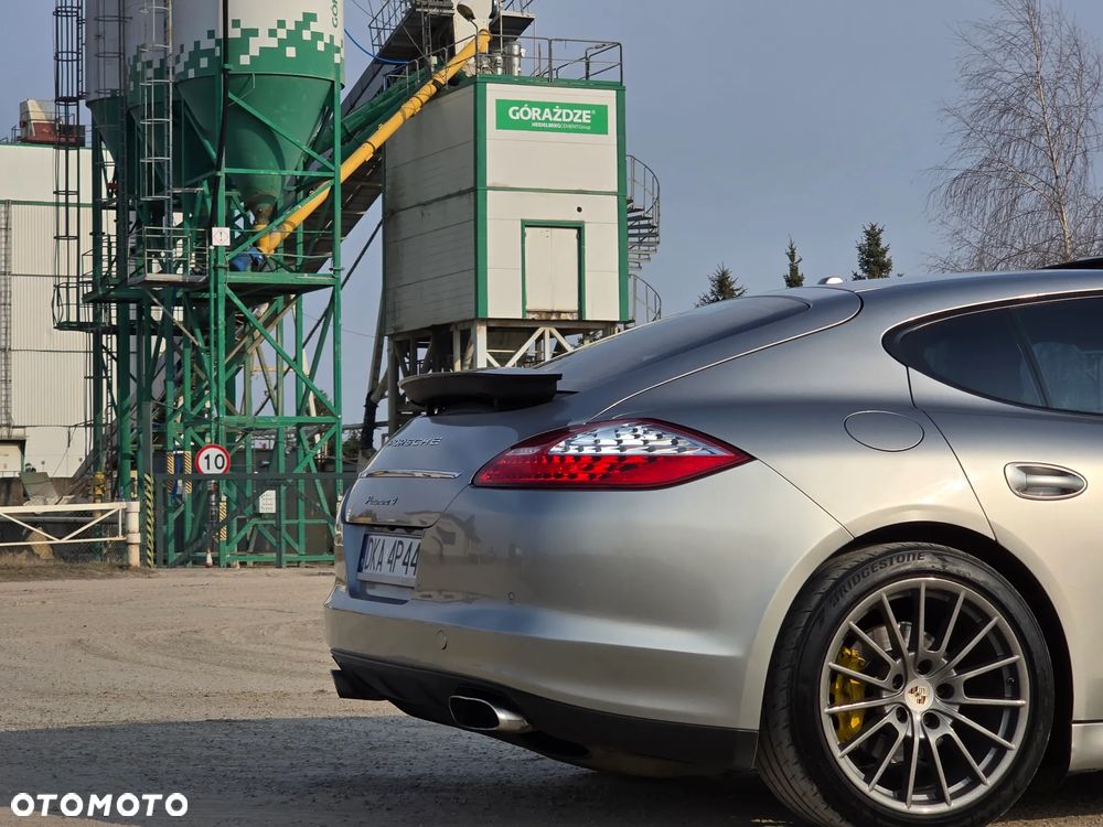 Porsche Panamera 4 PDK Edition - 27