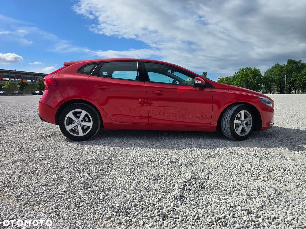 Volvo V40 T2 Drive-E Momentum - 3