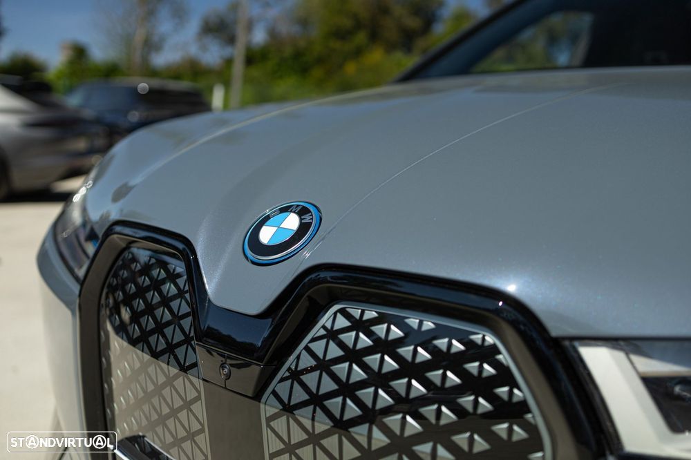 BMW iX xDrive 40 Pack Desportivo - 58