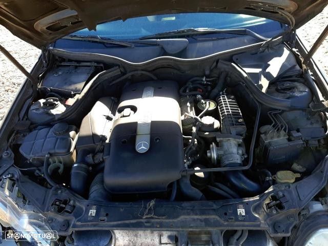 Peças Mercedes-Benz Class C(W203) 2000 a 2007 - 3