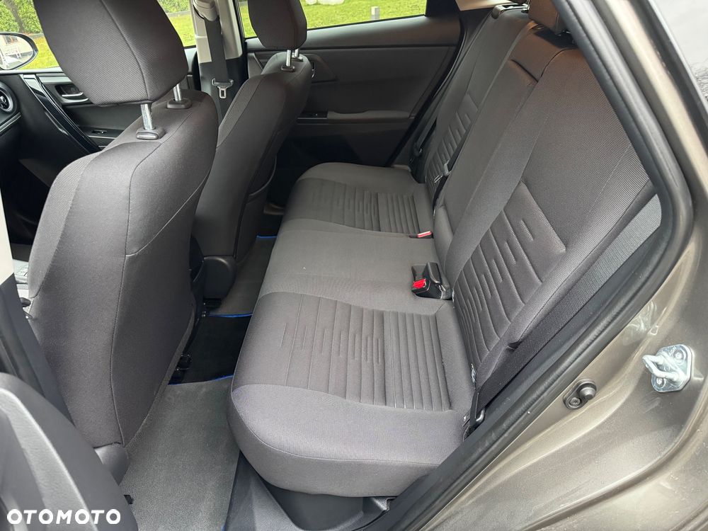 Toyota Auris - 34