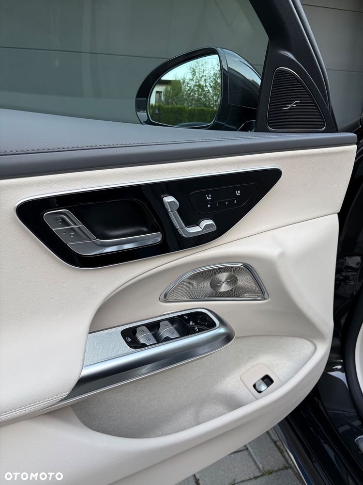 Mercedes-Benz Klasa E 300 de PHEV 4-Matic Exclusive 9G-Tronic - 19