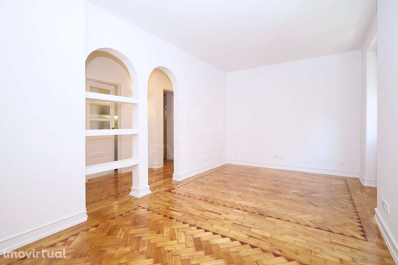 Arrendamento - T2 - Renovado – Campo de Ourique - Grande imagem: 5/25