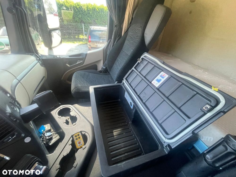 Mercedes-Benz Actros 1846 LOHR 2017 - 17