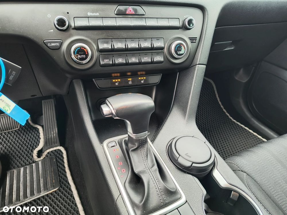 Kia Sportage 1.6 T-GDI L Business Line 2WD DCT - 12
