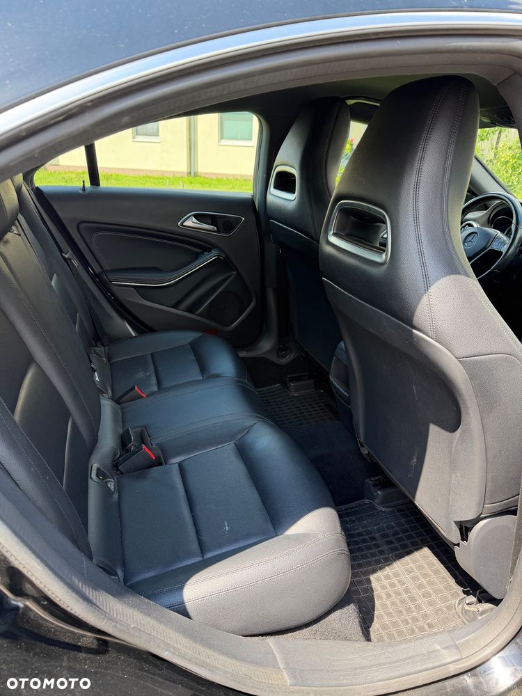 Mercedes-Benz CLA 250 4-Matic - 8