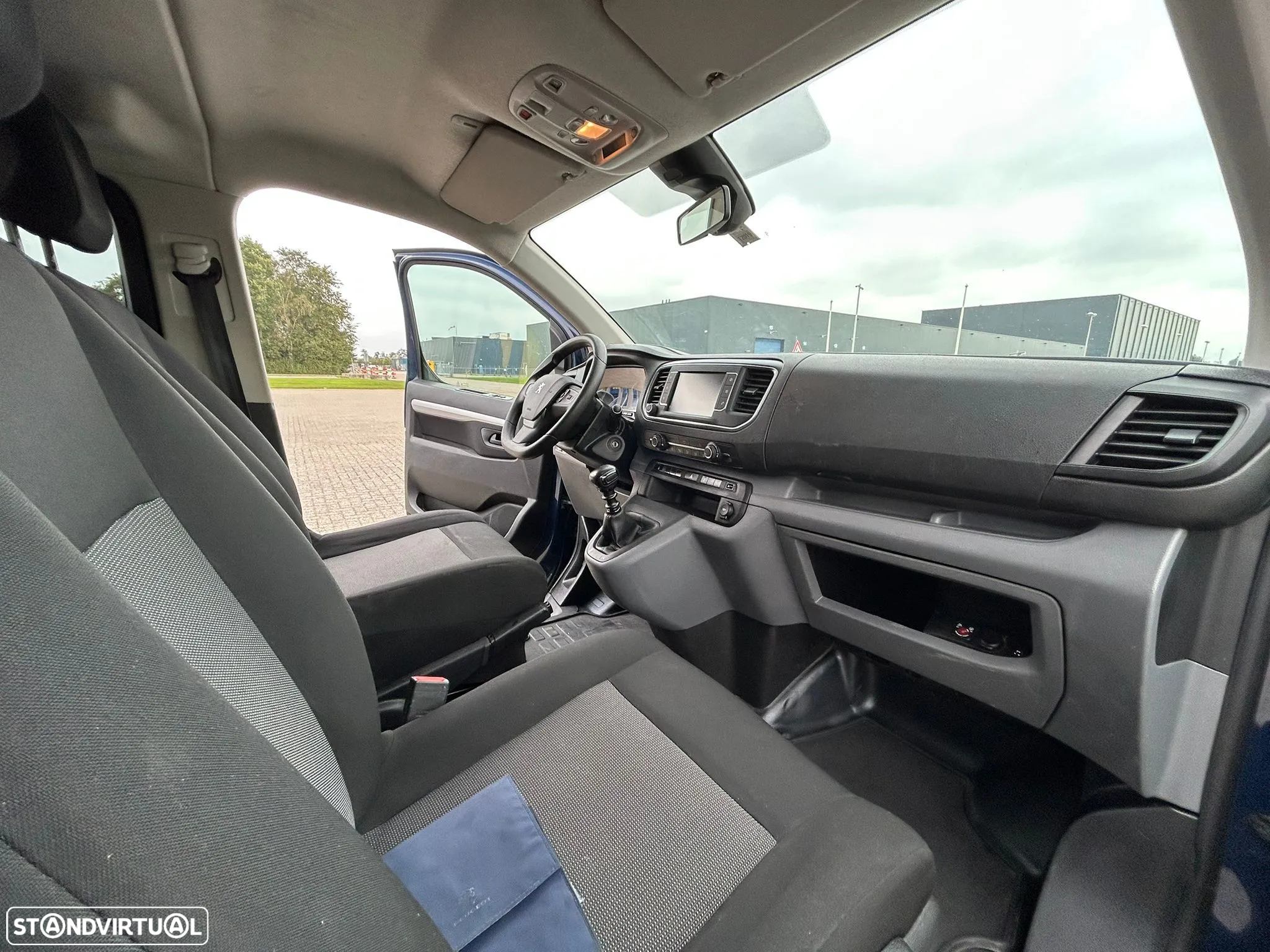 Peugeot Expert 2.0 Hdi 122 Cv Longa 5 Lugares - 32