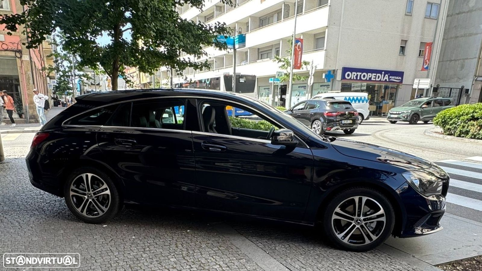 Mercedes-Benz CLA 180 d Shooting Brake Urban - 4
