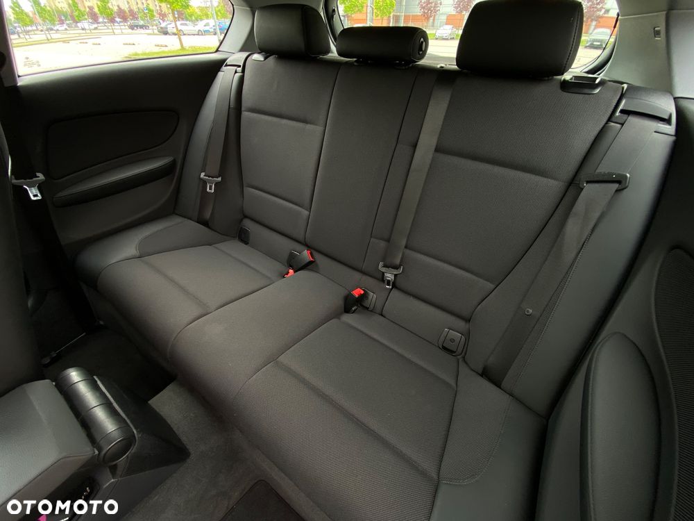 BMW Seria 1 - 23