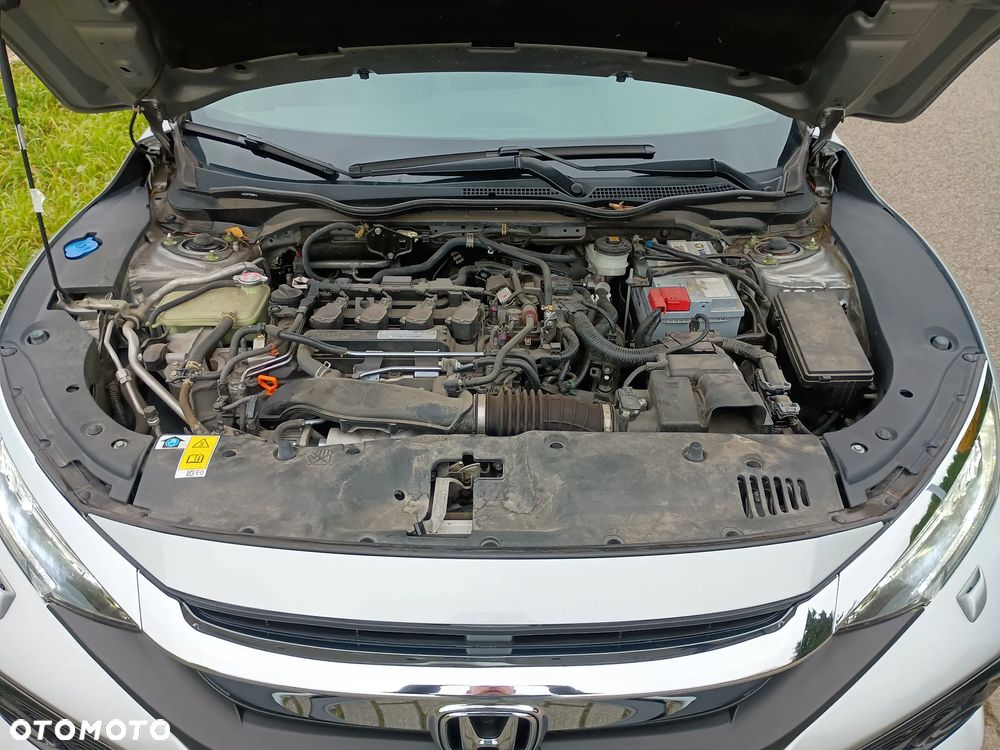 Honda Civic 1.5 i-VTEC Turbo Sport Plus - 9