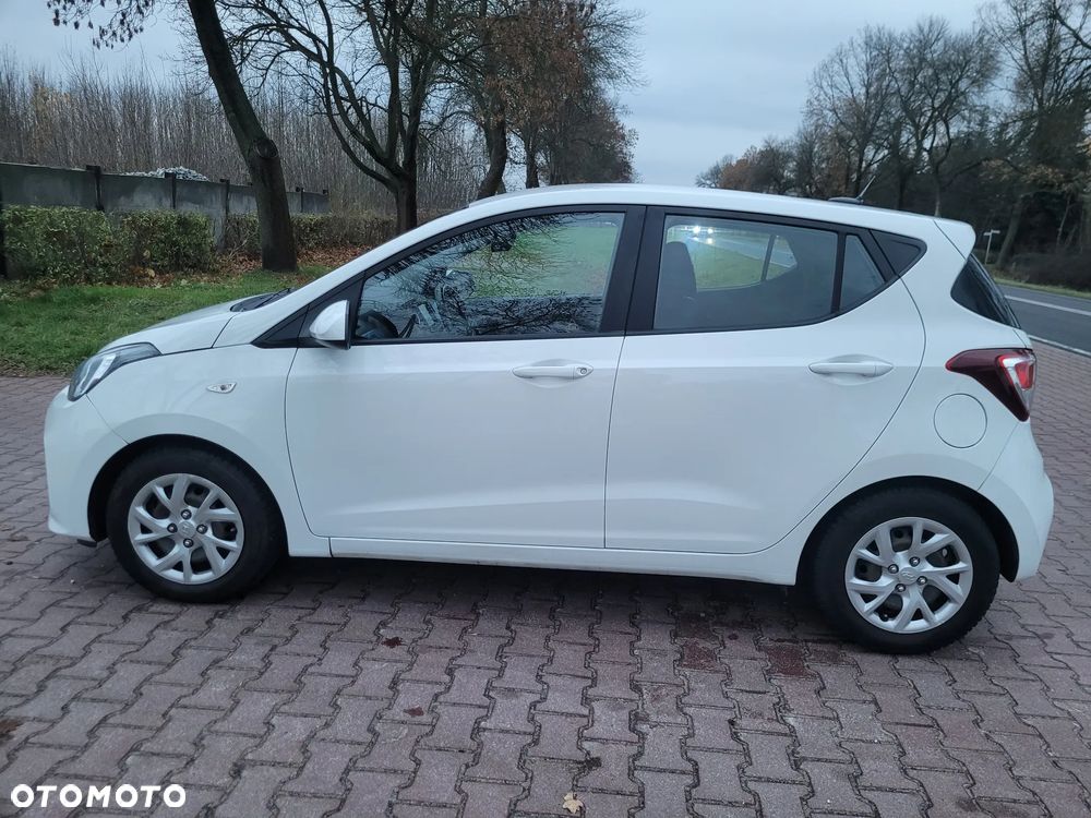 Hyundai i10 1.0 BlueDrive Comfort - 24