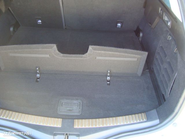 Renault Mégane Sport Tourer 1.5 Blue dCi R.S. Line - 36