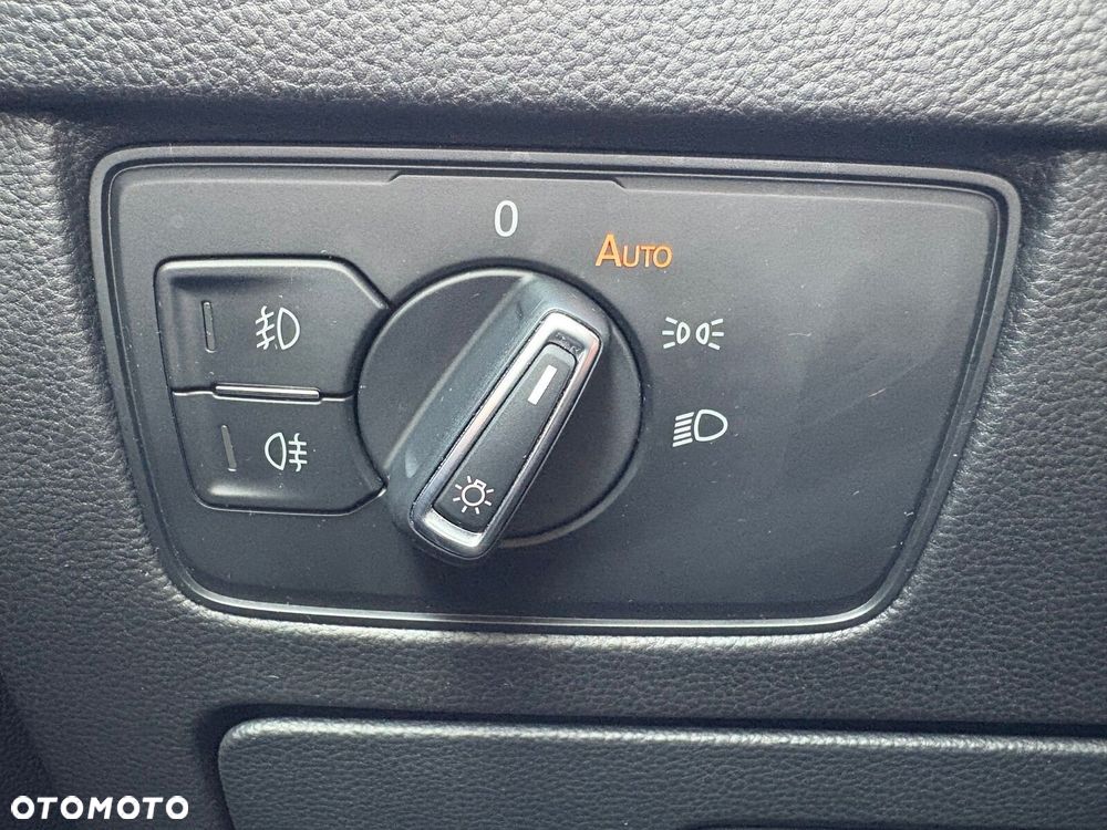 Volkswagen Passat - 27