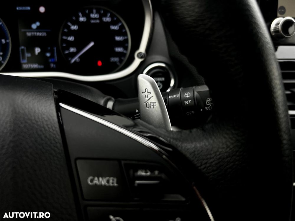 Mitsubishi Eclipse-Cross - 25