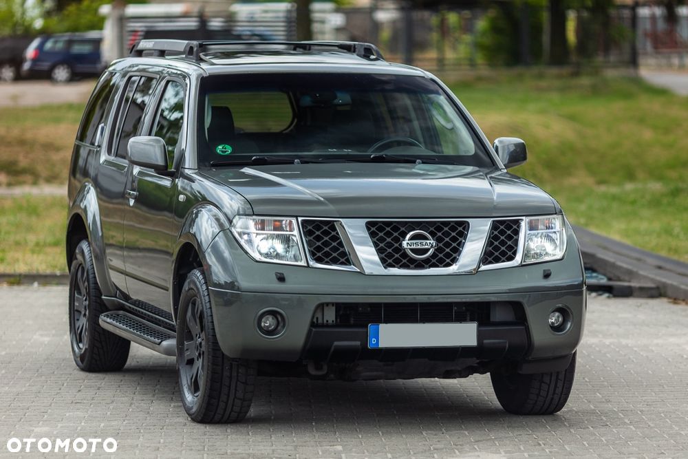 Nissan Pathfinder 2.5 D Platinum - 4