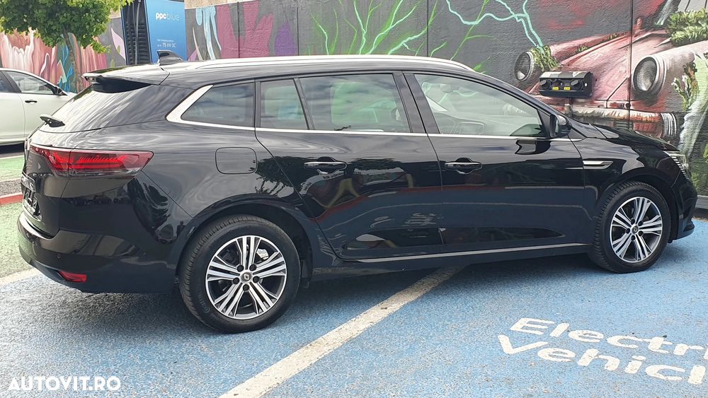 Renault Megane BLUE dCi 115 EDC INTENS - 4
