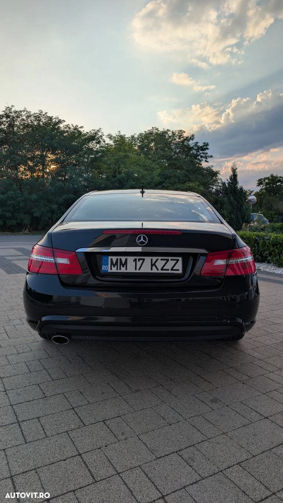 Mercedes-Benz E 220 CDI 7G-TRONIC - 7