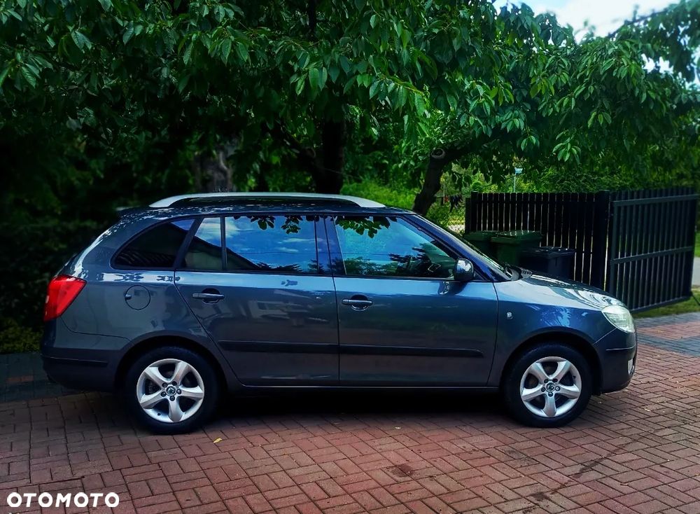 Skoda Fabia 1.6 16V Tiptronic Ambiente - 10