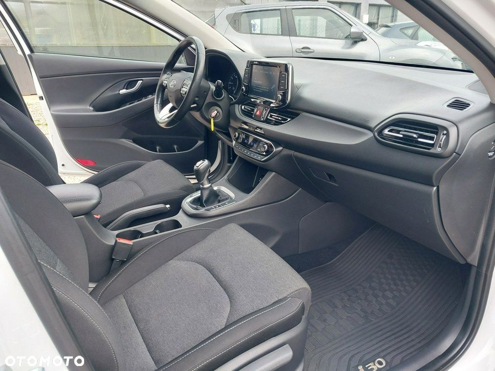 Hyundai i30 1.5 DPI Comfort - 6
