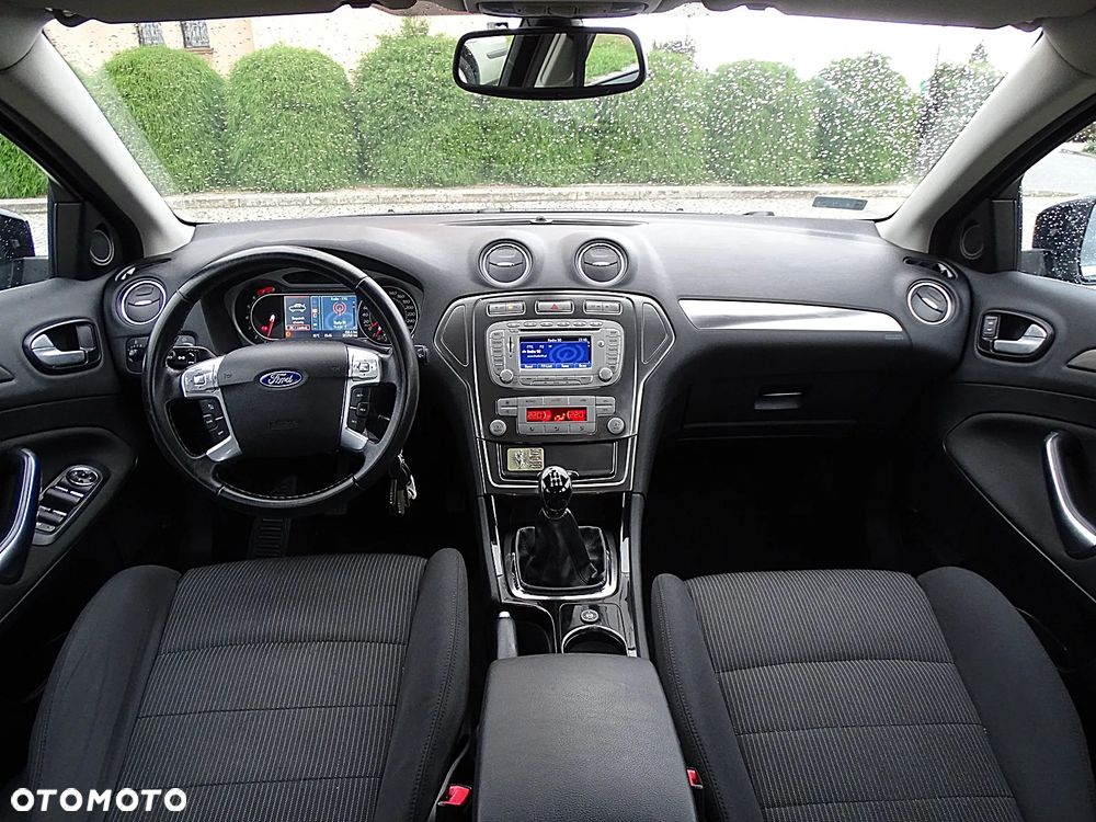 Ford Mondeo 2.0 Titanium - 24