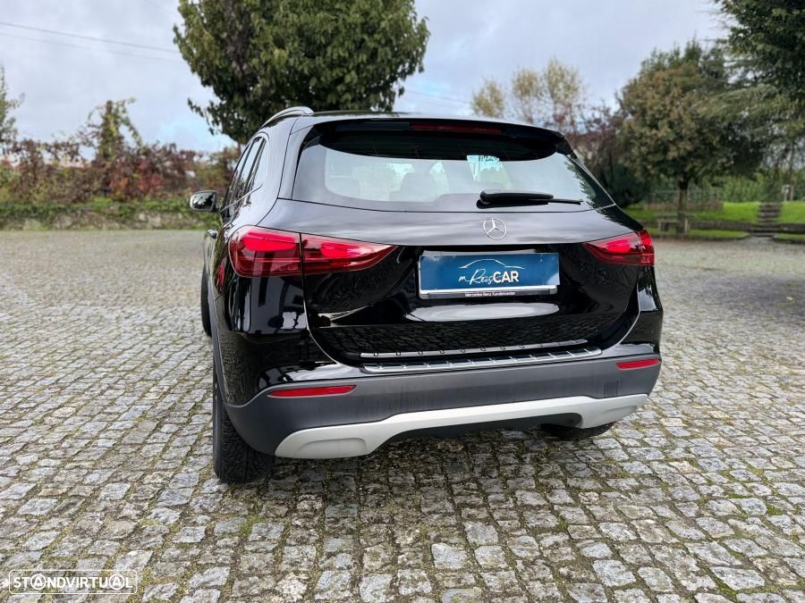 Mercedes-Benz GLA 180 - 4