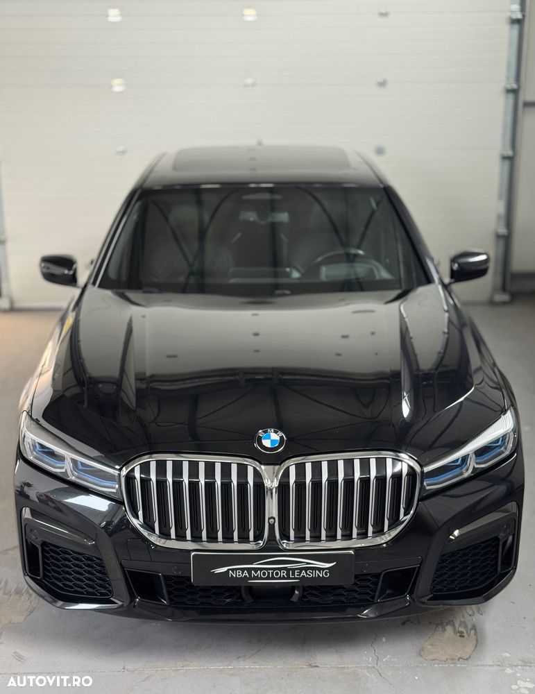 BMW Seria 7 745e - 2