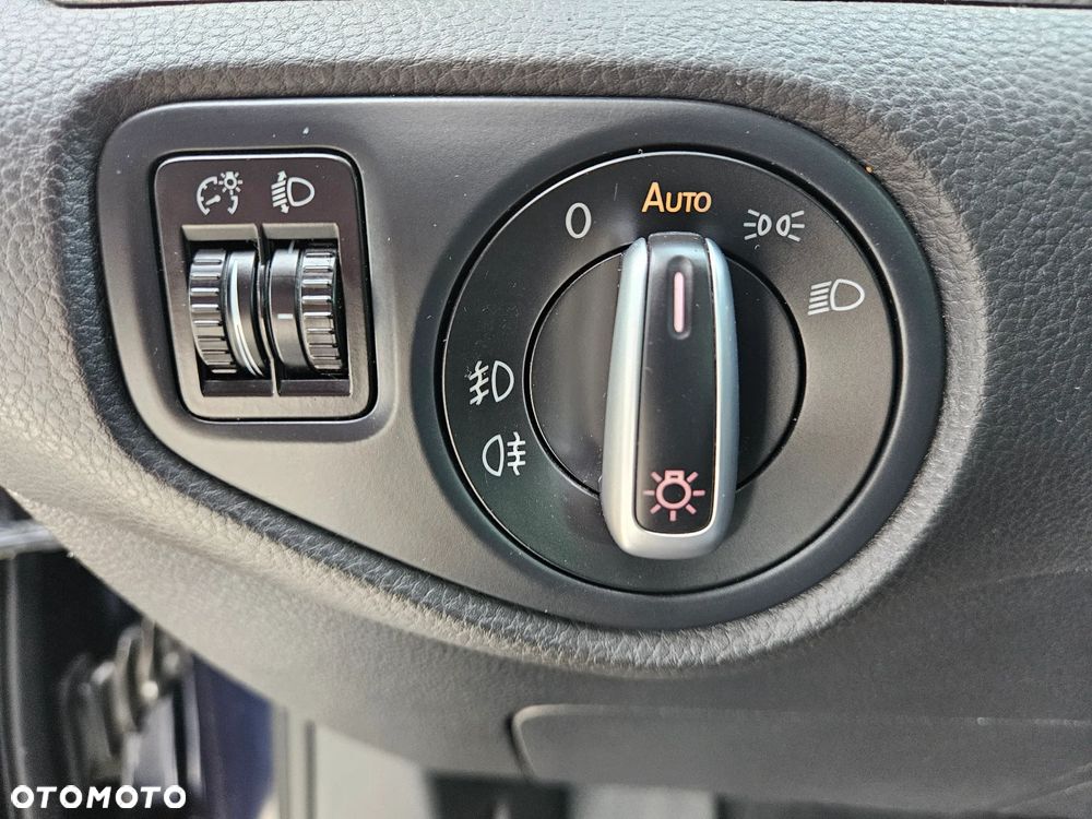 Volkswagen Sharan - 20