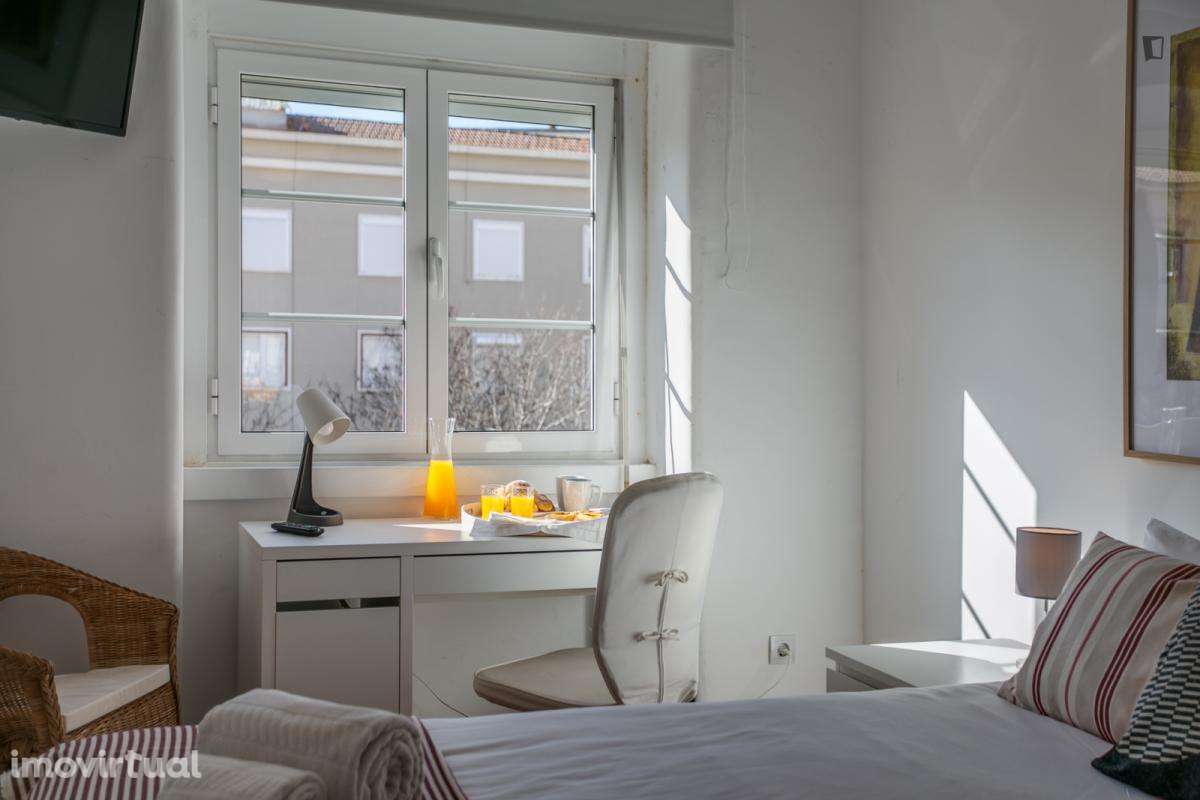 Quarto - localizado em Roma-Areeiro Lisbon - Grande imagem: 4/16