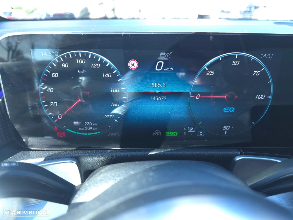 Mercedes-Benz EQB 300 4Matic AMG Line - 17