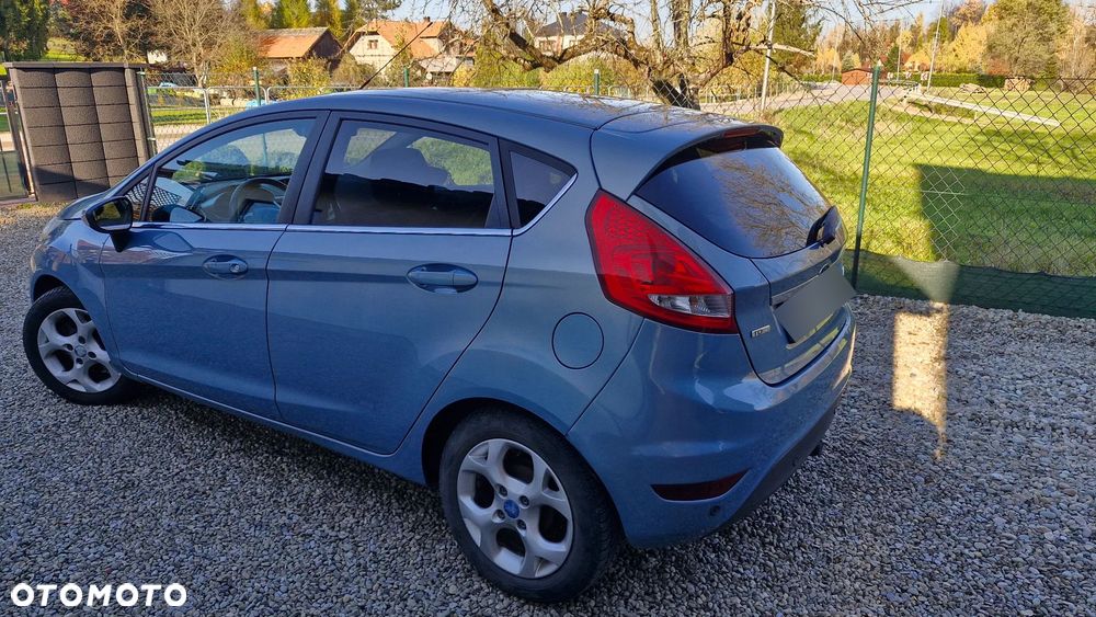 Ford Fiesta 1.4 TDCi Ambiente - 5