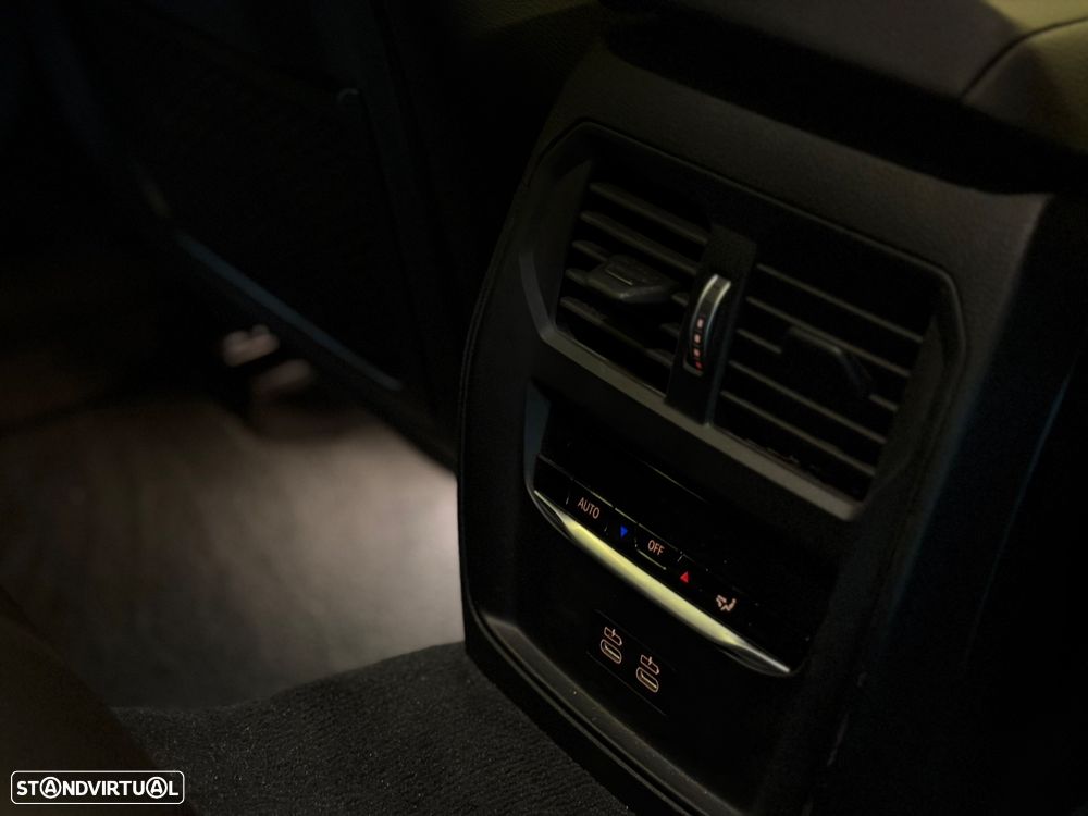 BMW 330 e Aut. M Sport - 25
