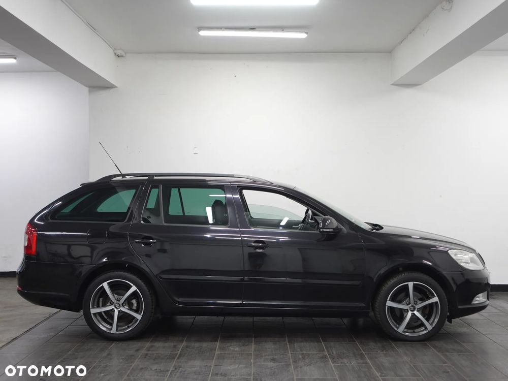 Skoda Octavia 1.6 TDI Ambiente - 10