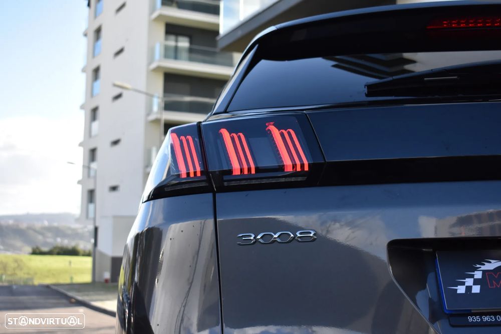 Peugeot 3008 1.6 Hybrid Allure e-EAT8 - 8
