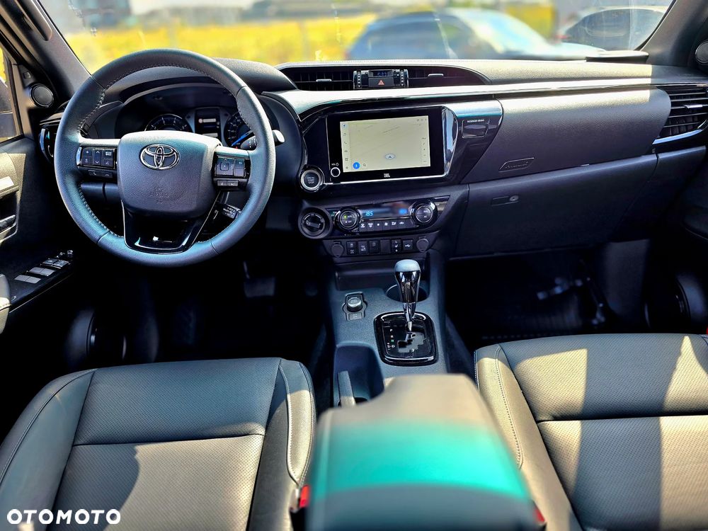 Toyota Hilux 2.8 D-4D Double Cab SR5 4x4 - 18