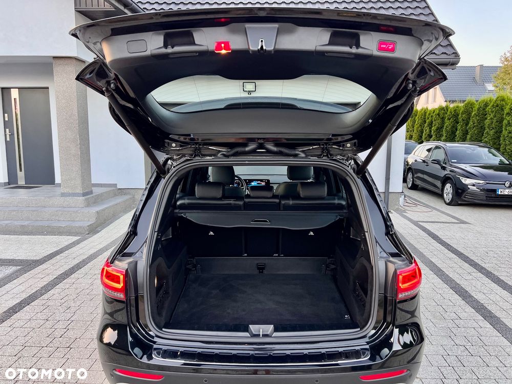 Mercedes-Benz GLB 200 7G-DCT - 12
