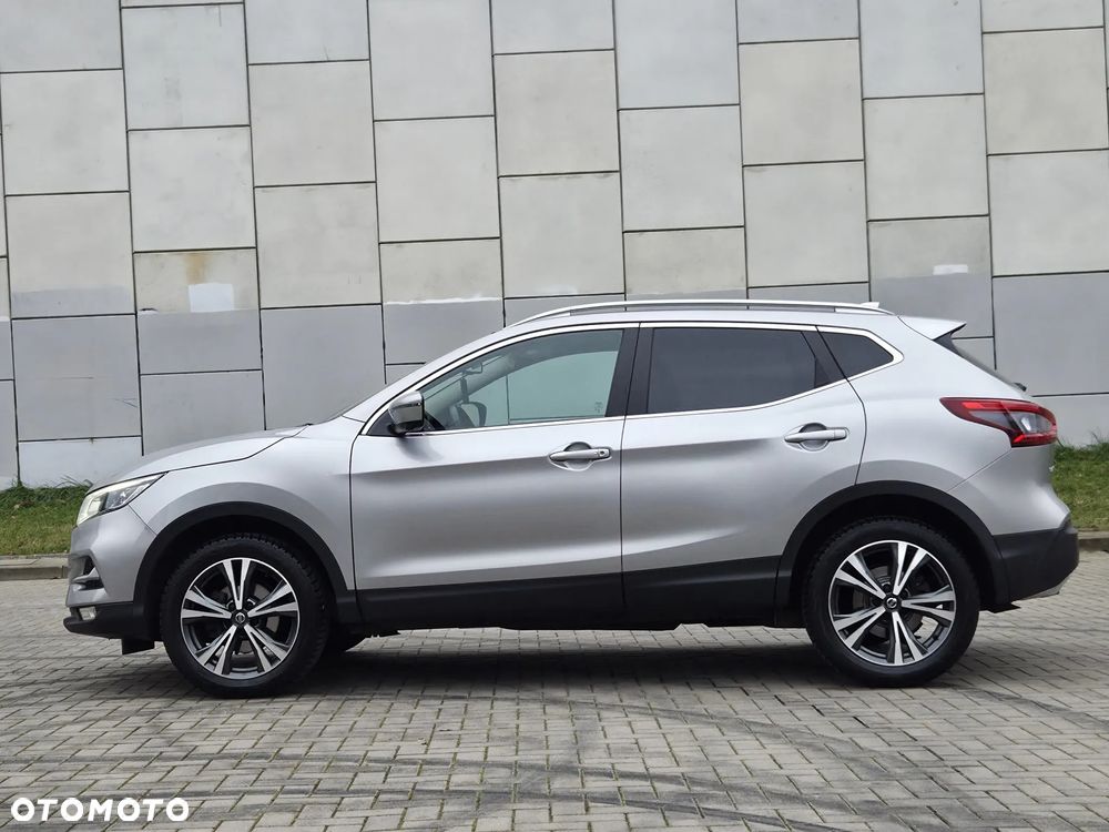 Nissan Qashqai 1.6 DIG-T N-Connecta - 1