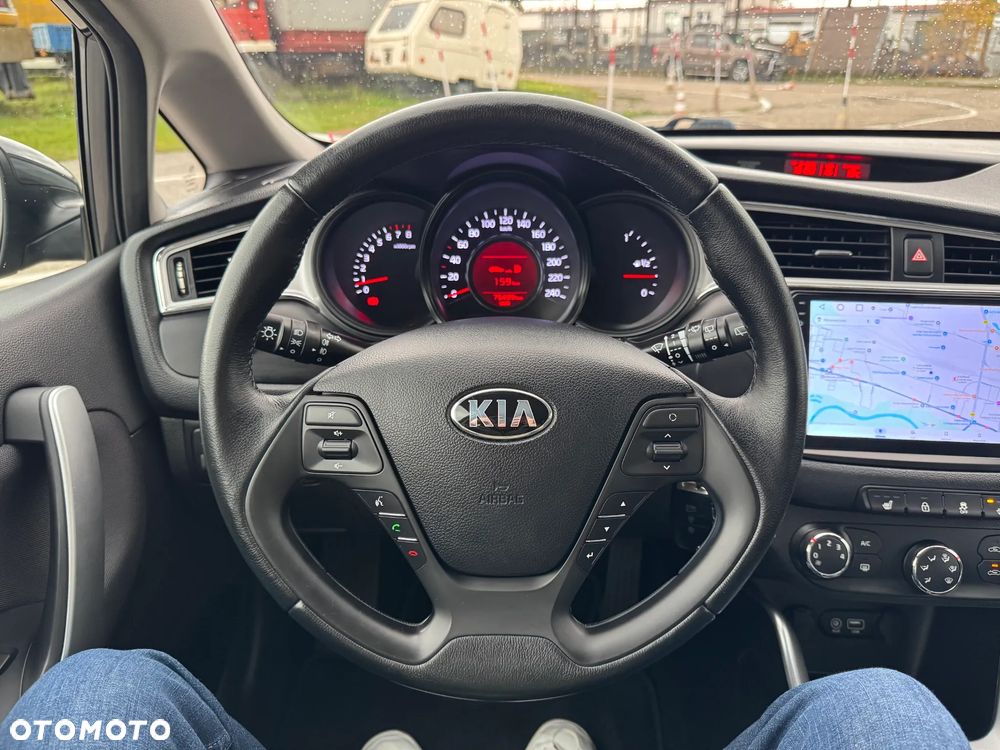 Kia Ceed 1.4 CVVT Dream Team Edition - 13