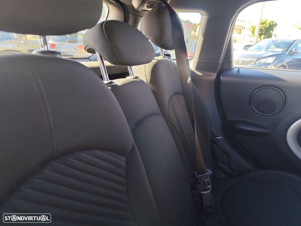 MINI Countryman Cooper D - 21