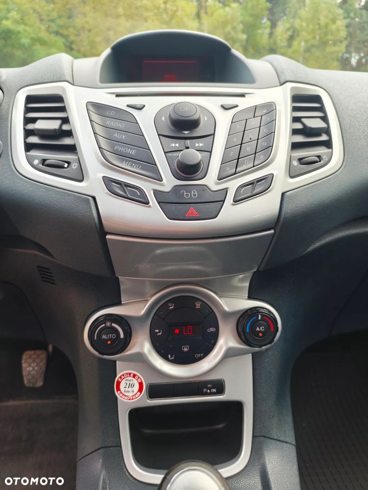 Ford Fiesta 1.6 Ti-VCT Titanium - 37