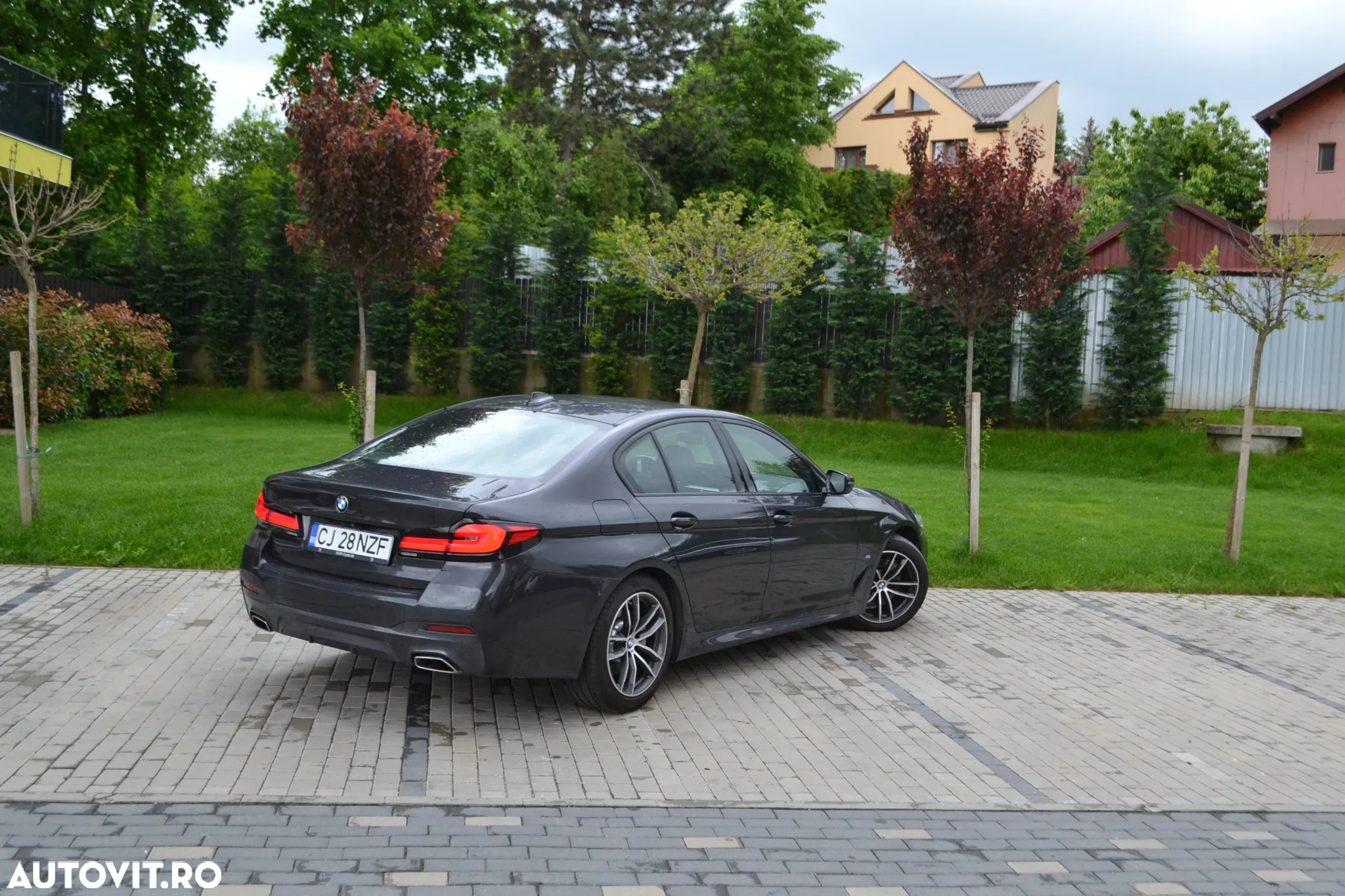 BMW Seria 5 520d Touring Aut. M Sport Edition - 7