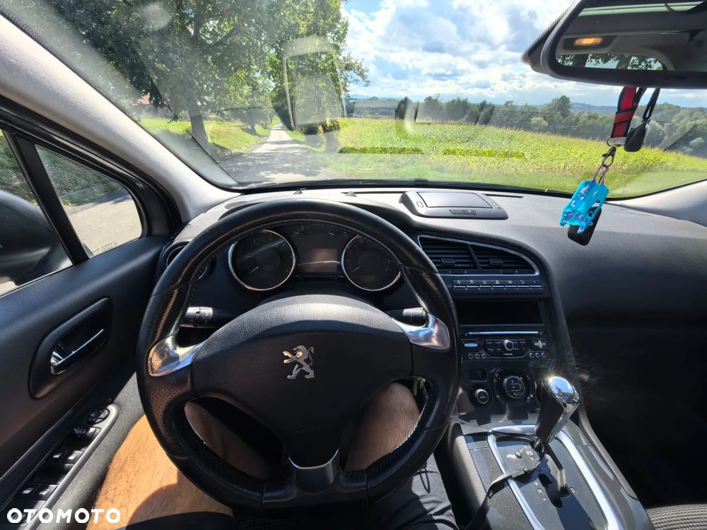 Peugeot 5008 2.0 HDi Premium + - 15