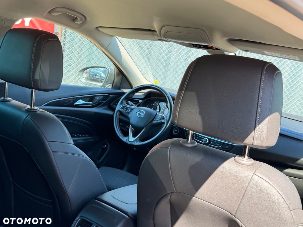 Opel Insignia - 10