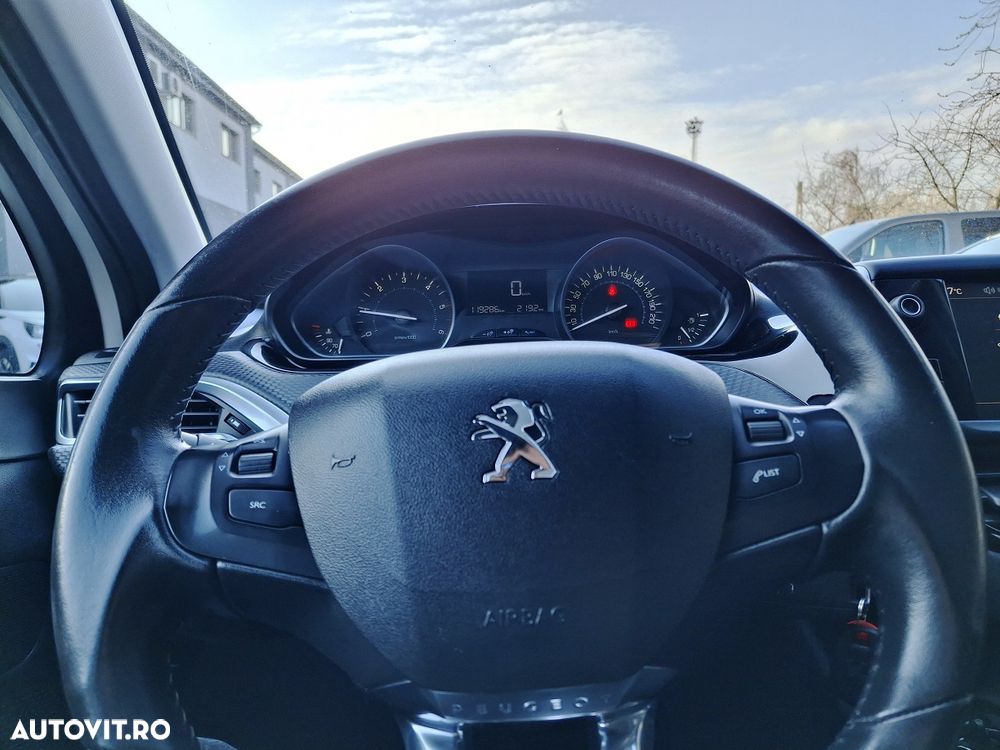 Peugeot 2008 1.5 BlueHDI FAP Active - 18
