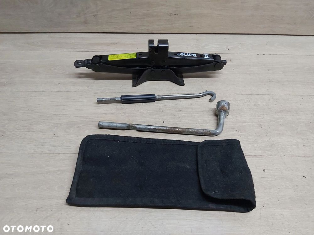 HYUNDAI COUPE II Tiburon lewarek podnośnik klucz zestaw - 1