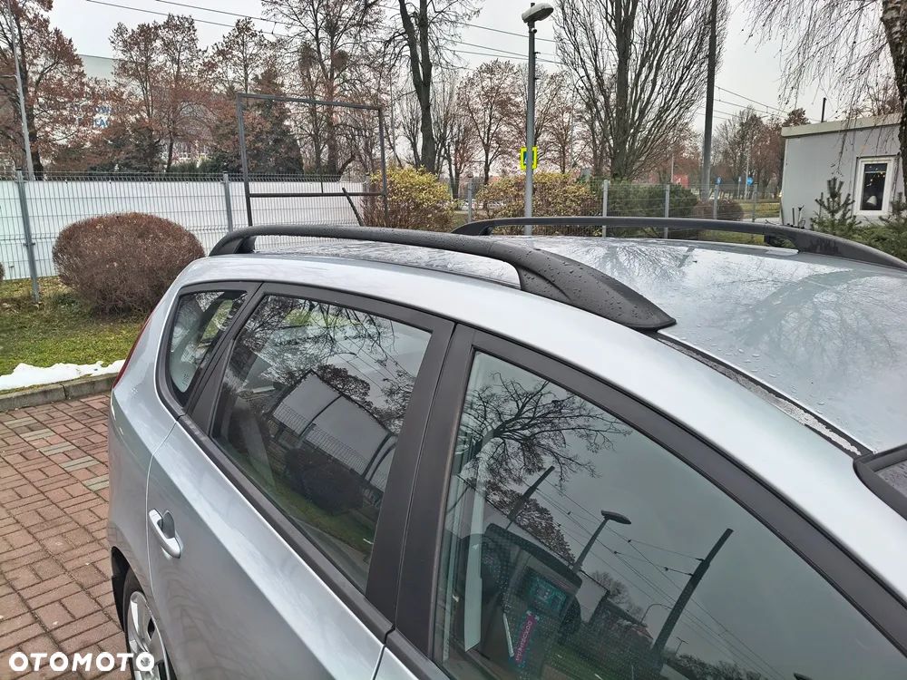 Hyundai i30 1.6 blue Classic - 17