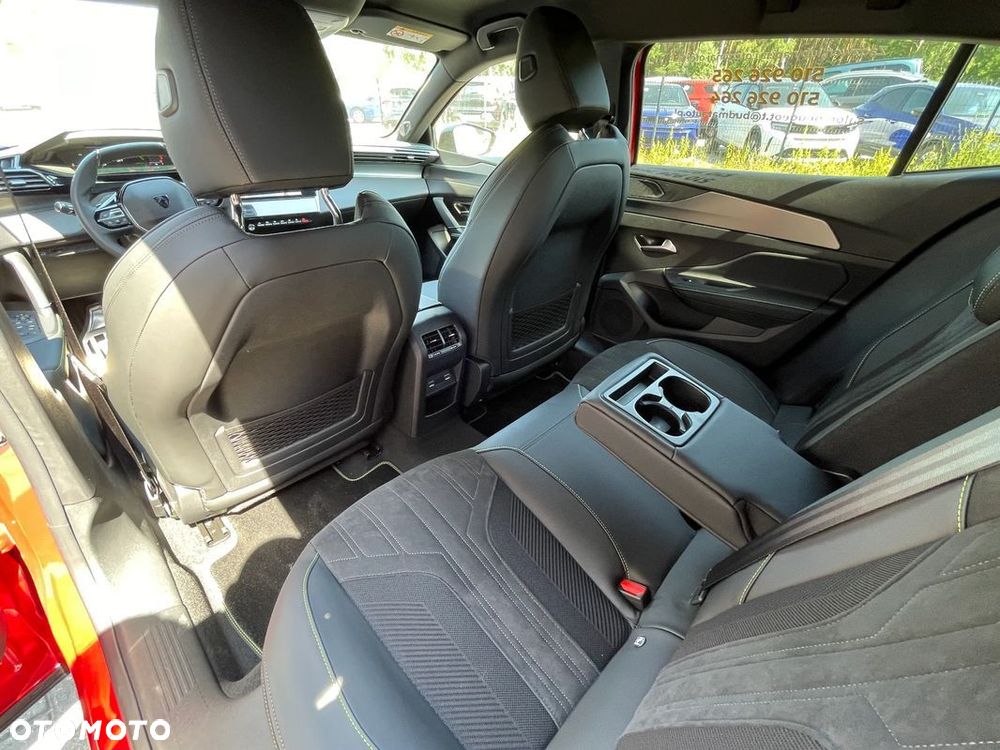 Peugeot 408 1.2 PureTech mHEV GT S&S e-DSC6 - 22